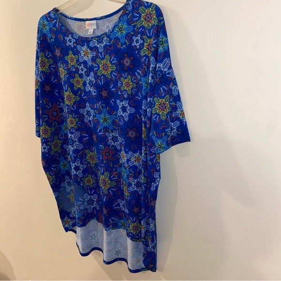 LulaRoe Blue Patterned Top - Size Large - Picture 3 of 10